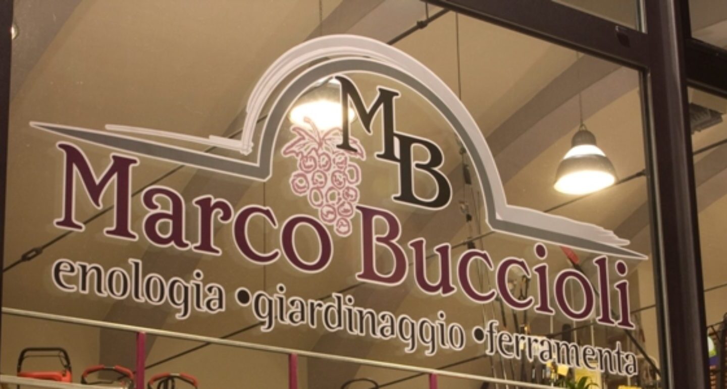 Marco Buccioli SNC, negozio di ferramenta, agricoltura e giardinaggio a Montefalco